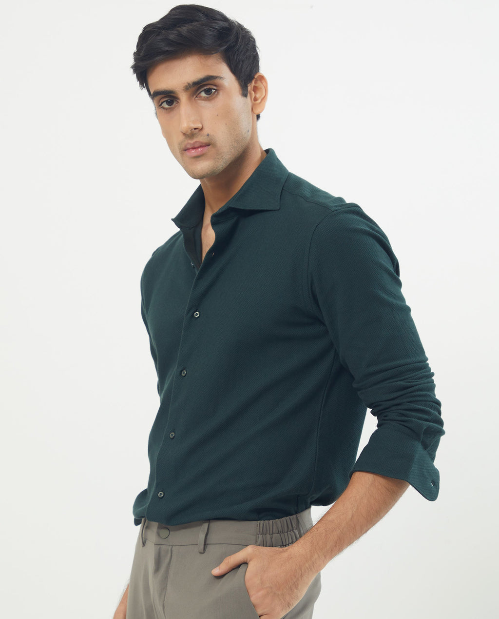 Rare Rabbit Men's Venziya Dark Green Cotton Plain Regular Fit Full Sleeve Collared Shirt