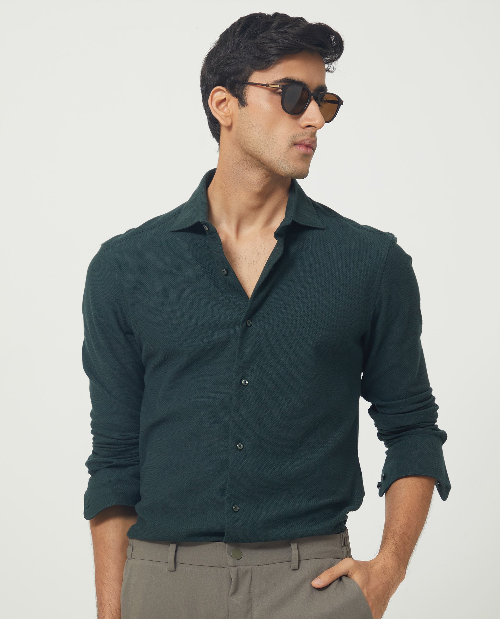 Rare Rabbit Men's Venziya Dark Green Cotton Plain Regular Fit Full Sleeve Collared Shirt